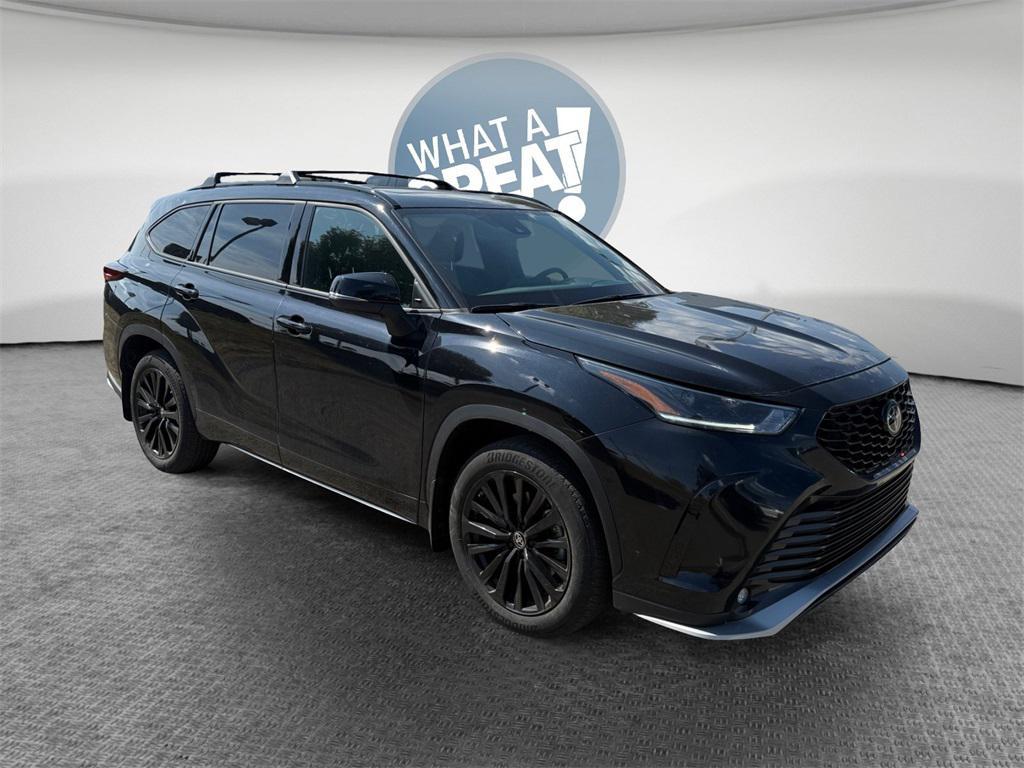 used 2024 Toyota Highlander car, priced at $41,188
