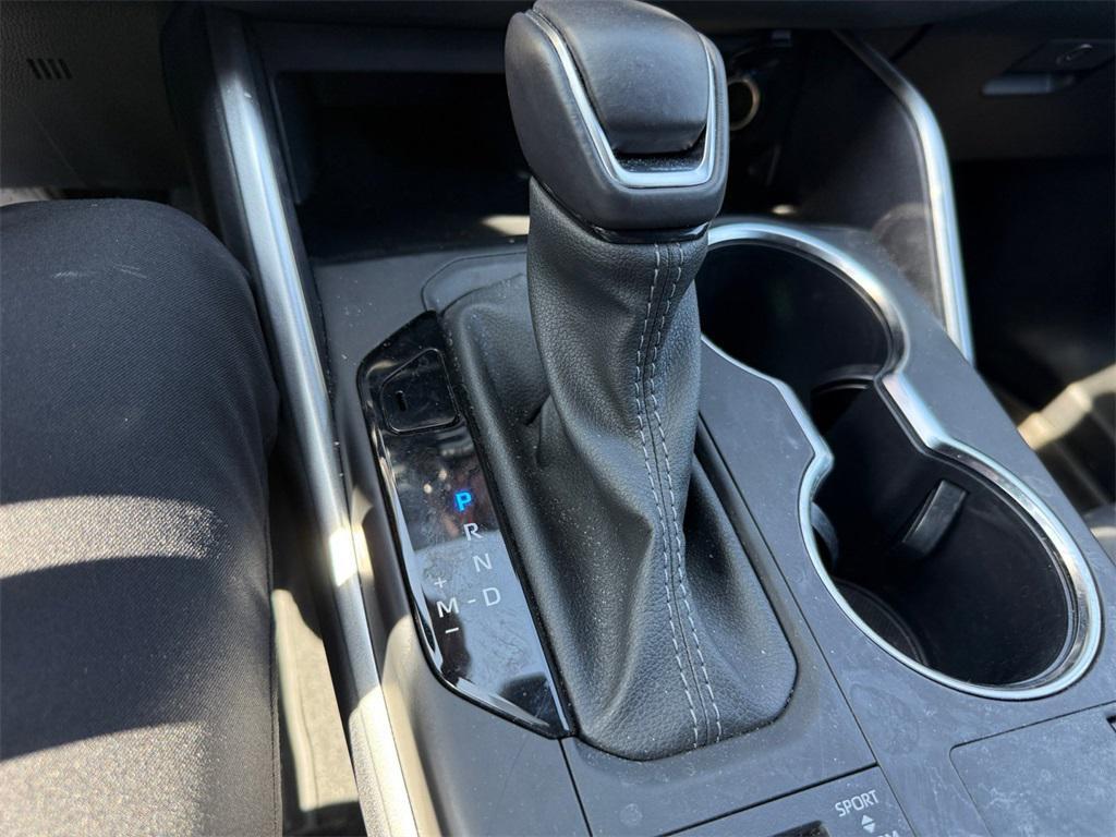 used 2024 Toyota Highlander car, priced at $41,188