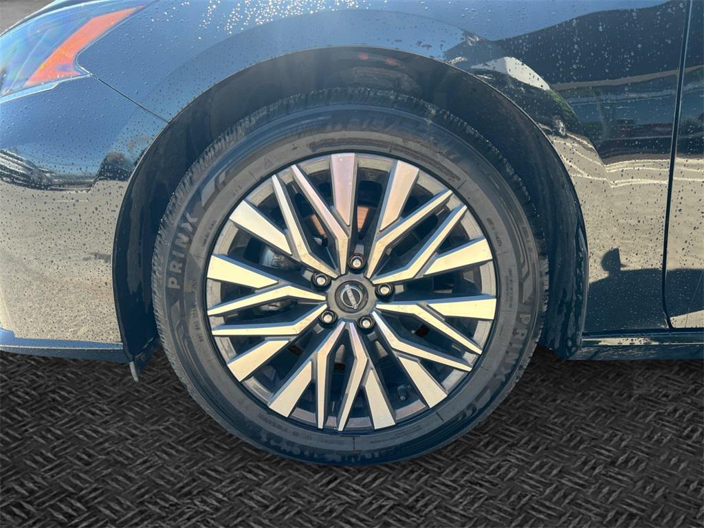 used 2023 Nissan Altima car, priced at $16,981