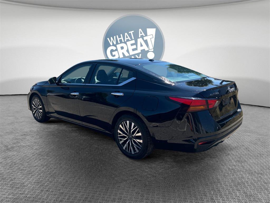 used 2023 Nissan Altima car, priced at $16,981