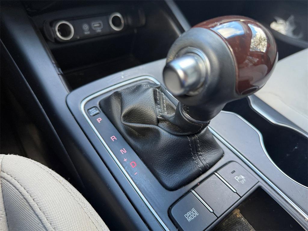 used 2018 Kia Sorento car, priced at $12,985