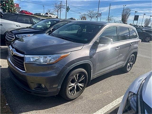 used 2016 Toyota Highlander car, priced at $18,370