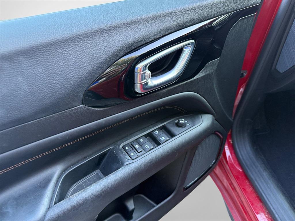 used 2022 Jeep Compass car, priced at $20,996