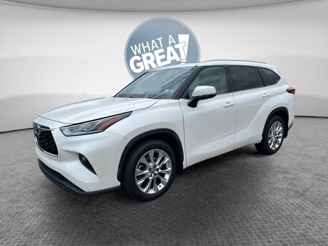 used 2020 Toyota Highlander car, priced at $27,792