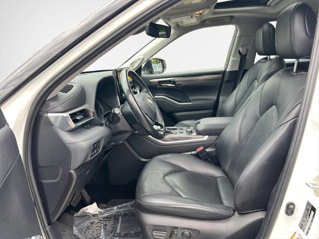 used 2020 Toyota Highlander car, priced at $27,792