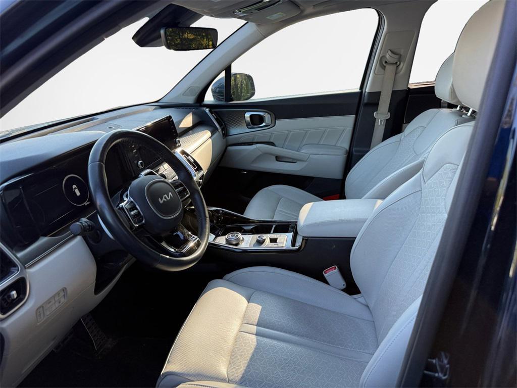 used 2023 Kia Sorento Plug-In Hybrid car, priced at $29,666