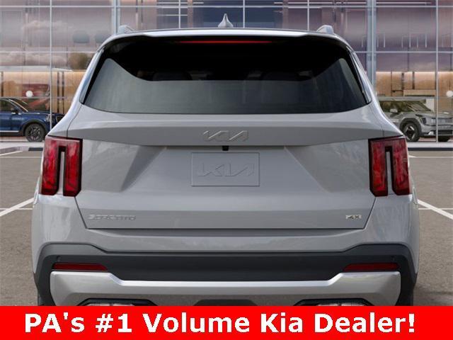 new 2025 Kia Sorento car, priced at $39,213