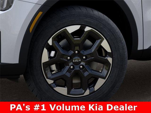 new 2025 Kia Sorento car, priced at $39,213