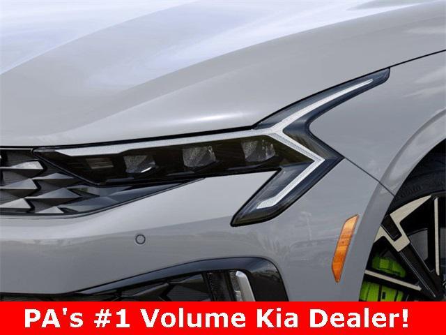 new 2025 Kia K5 car, priced at $33,943