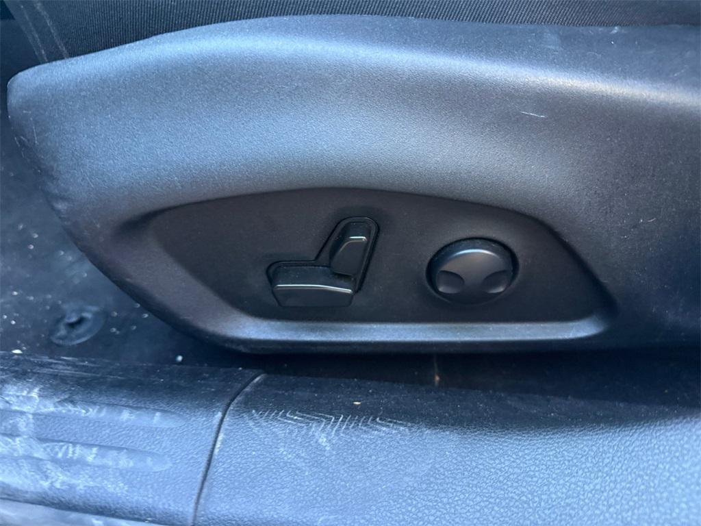 used 2022 Jeep Compass car, priced at $18,770