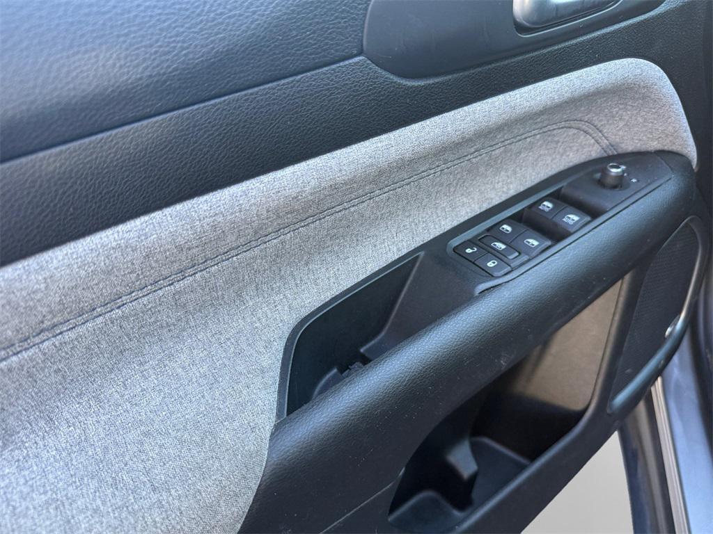 used 2022 Jeep Compass car, priced at $18,770