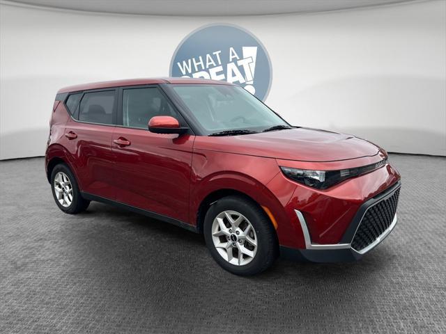 used 2023 Kia Soul car, priced at $18,801