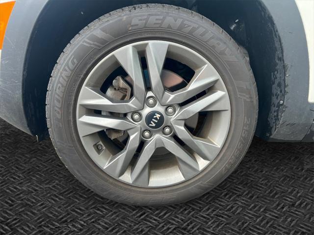 used 2021 Kia Seltos car, priced at $18,356