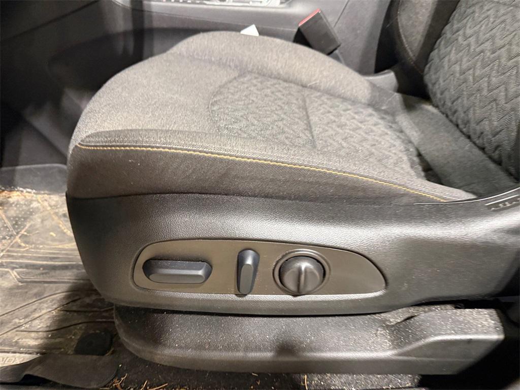 used 2022 Chevrolet Equinox car, priced at $20,092