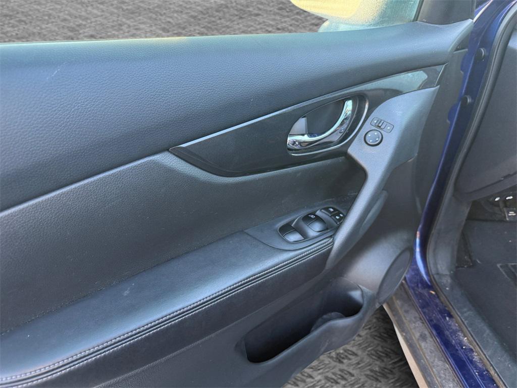 used 2017 Nissan Rogue car, priced at $11,270