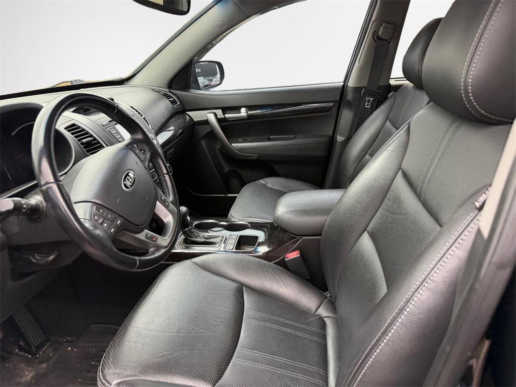 used 2014 Kia Sorento car, priced at $9,808
