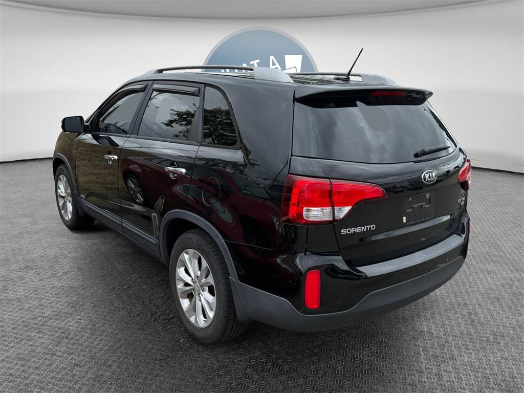 used 2014 Kia Sorento car, priced at $9,808