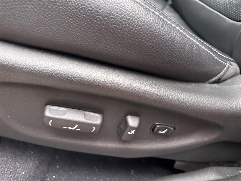 used 2014 Kia Sorento car, priced at $9,808