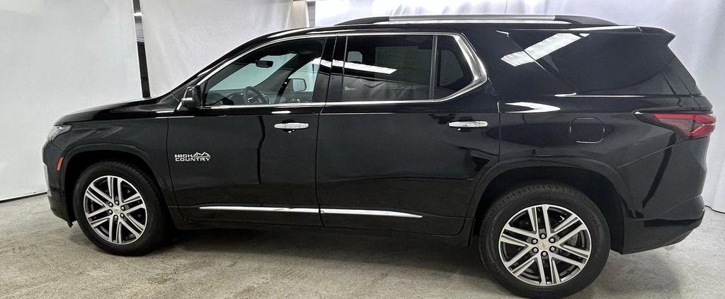 used 2023 Chevrolet Traverse car, priced at $40,673