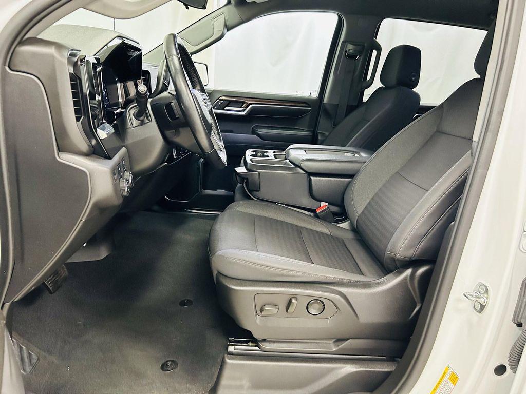 used 2022 Chevrolet Silverado 1500 car, priced at $33,982