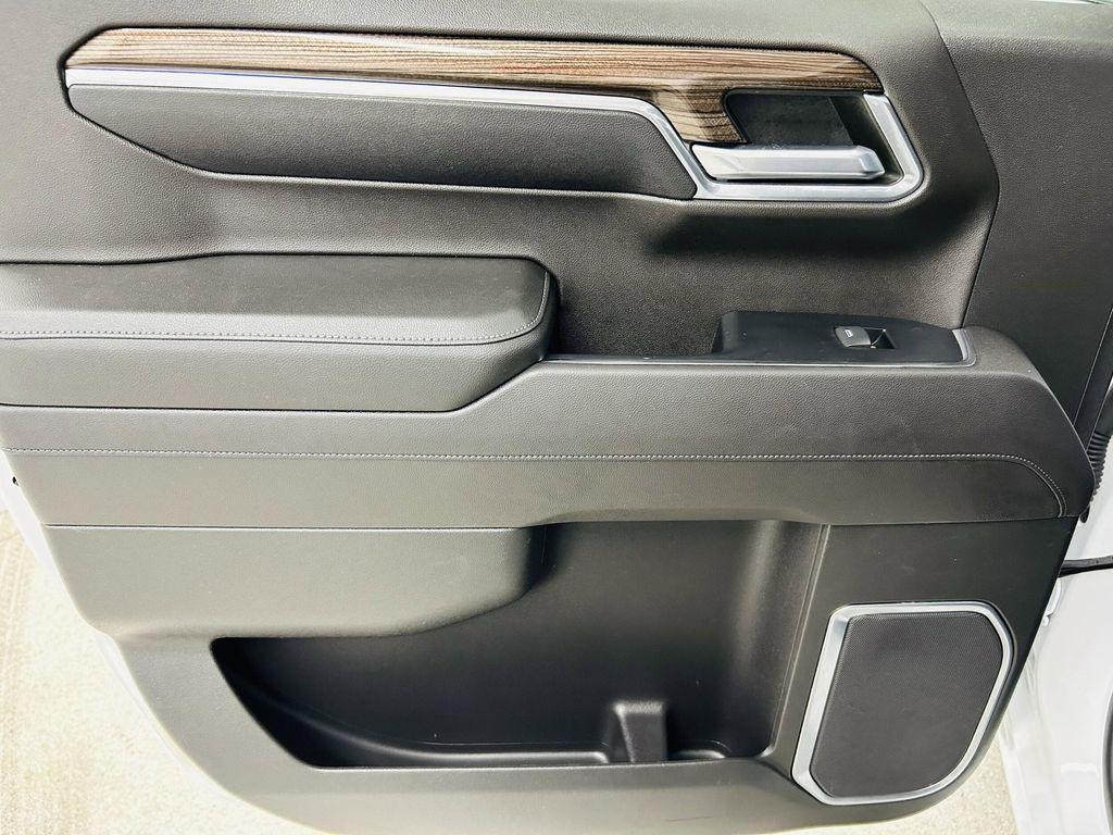 used 2022 Chevrolet Silverado 1500 car, priced at $33,982