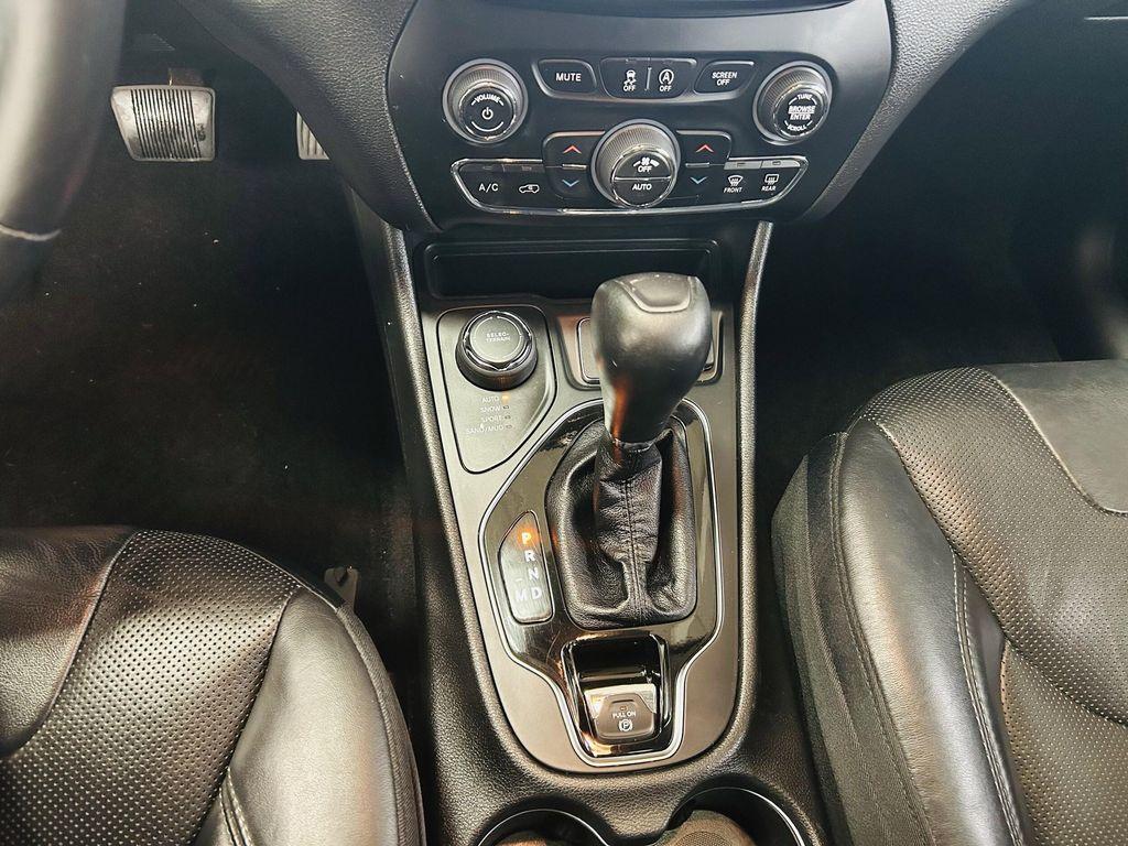 used 2019 Jeep Cherokee car, priced at $15,573