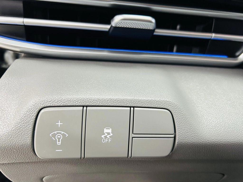 used 2025 Hyundai Elantra car, priced at $20,582