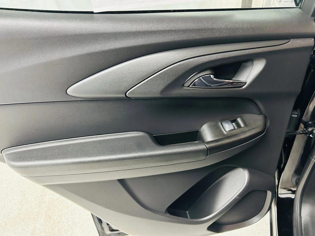 used 2023 Chevrolet TrailBlazer car, priced at $20,933