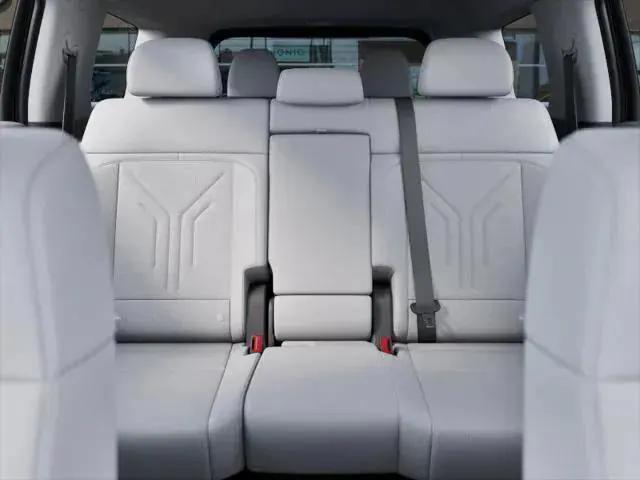 new 2025 Hyundai Santa Fe car, priced at $38,984