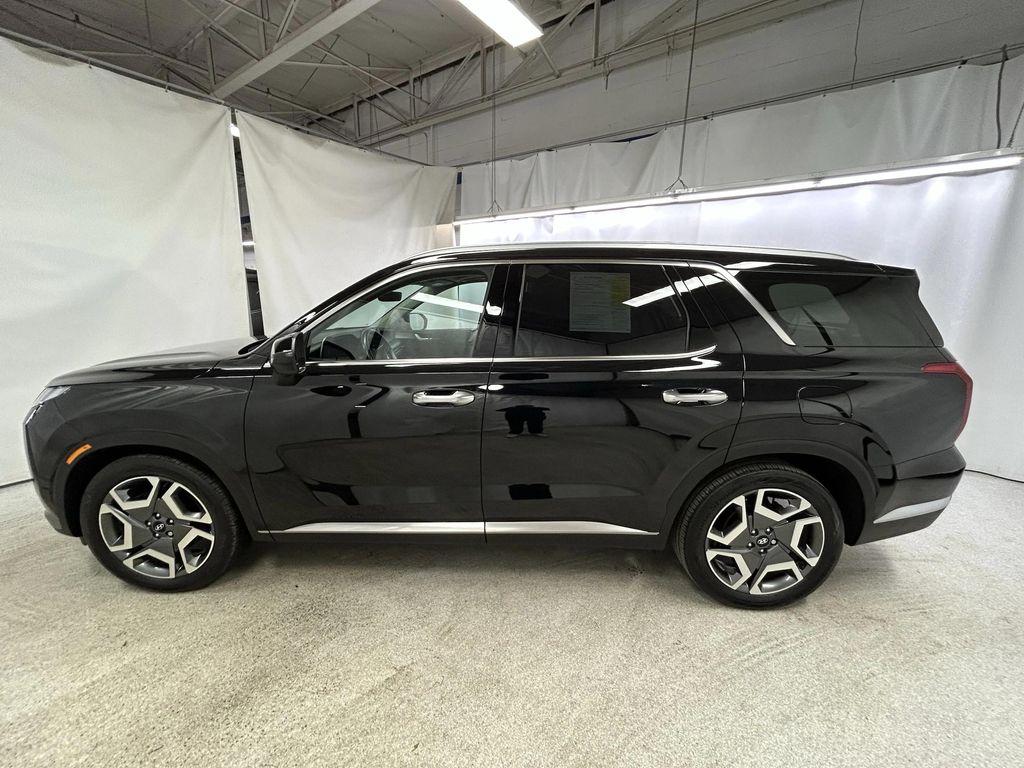 used 2023 Hyundai Palisade car, priced at $38,000