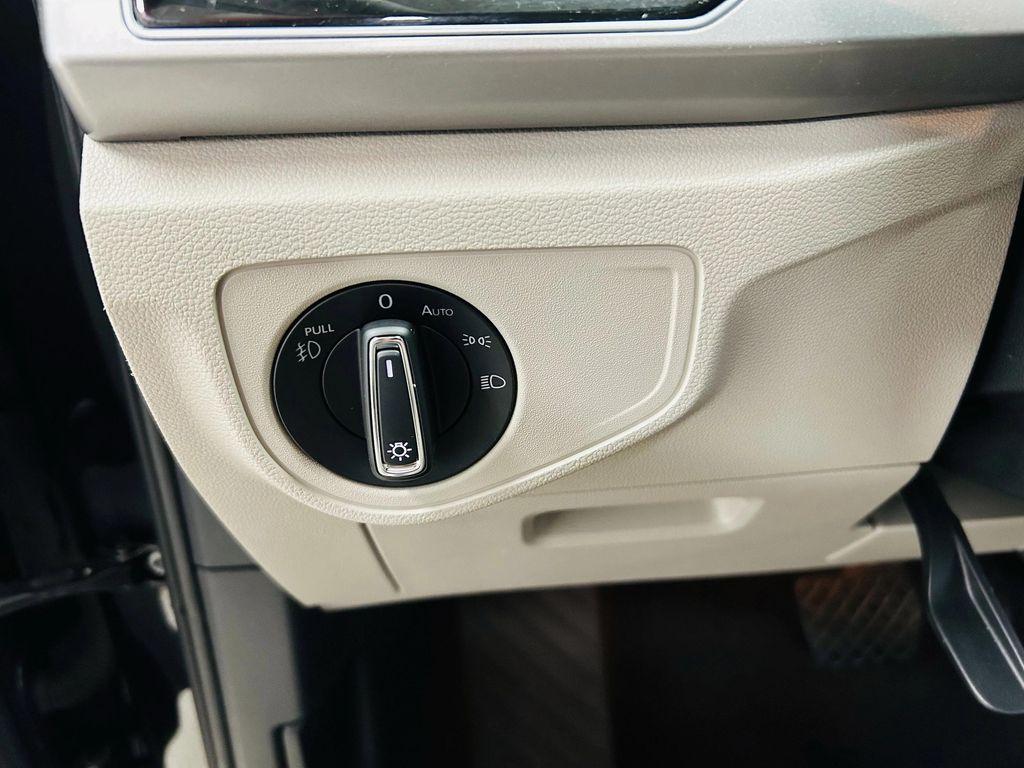 used 2019 Volkswagen Atlas car, priced at $20,244