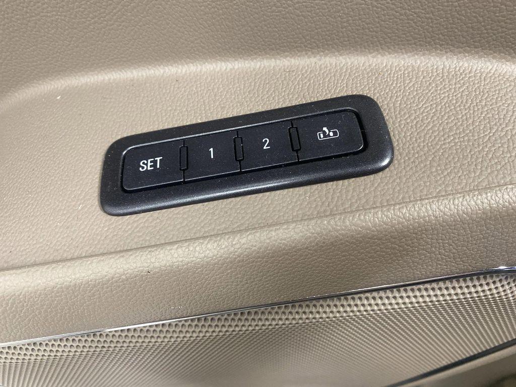 used 2015 GMC Yukon XL car, priced at $16,559