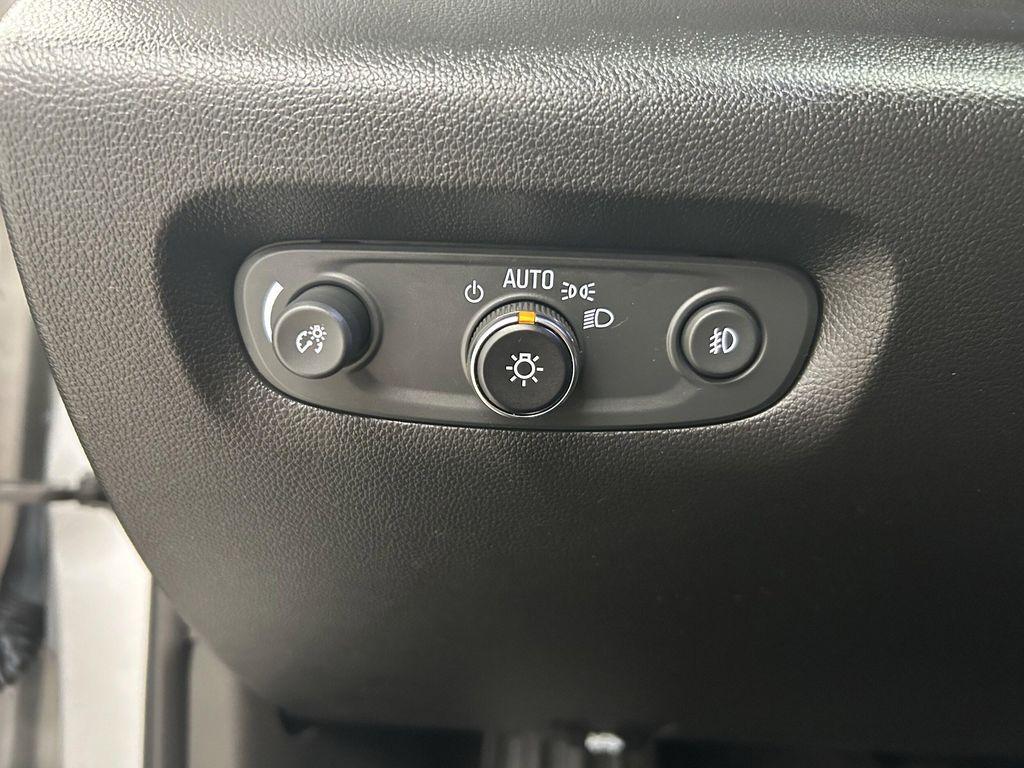 used 2019 Chevrolet Traverse car, priced at $22,591