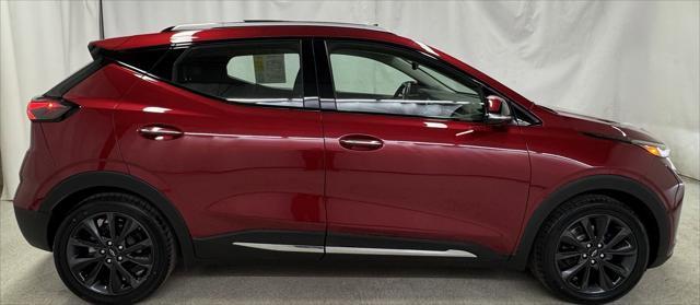 used 2022 Chevrolet Bolt EUV car, priced at $24,291