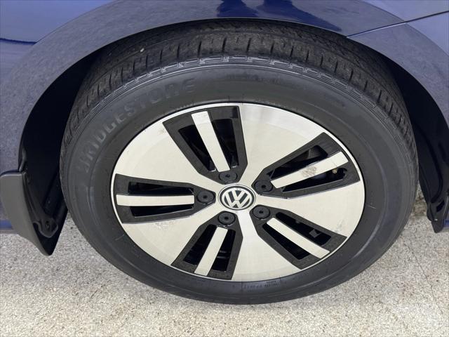 used 2018 Volkswagen e-Golf car, priced at $11,500