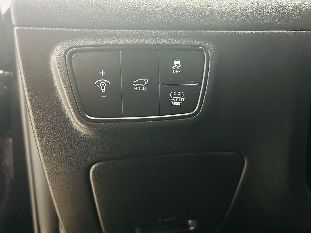 used 2024 Hyundai TUCSON Hybrid car, priced at $27,761