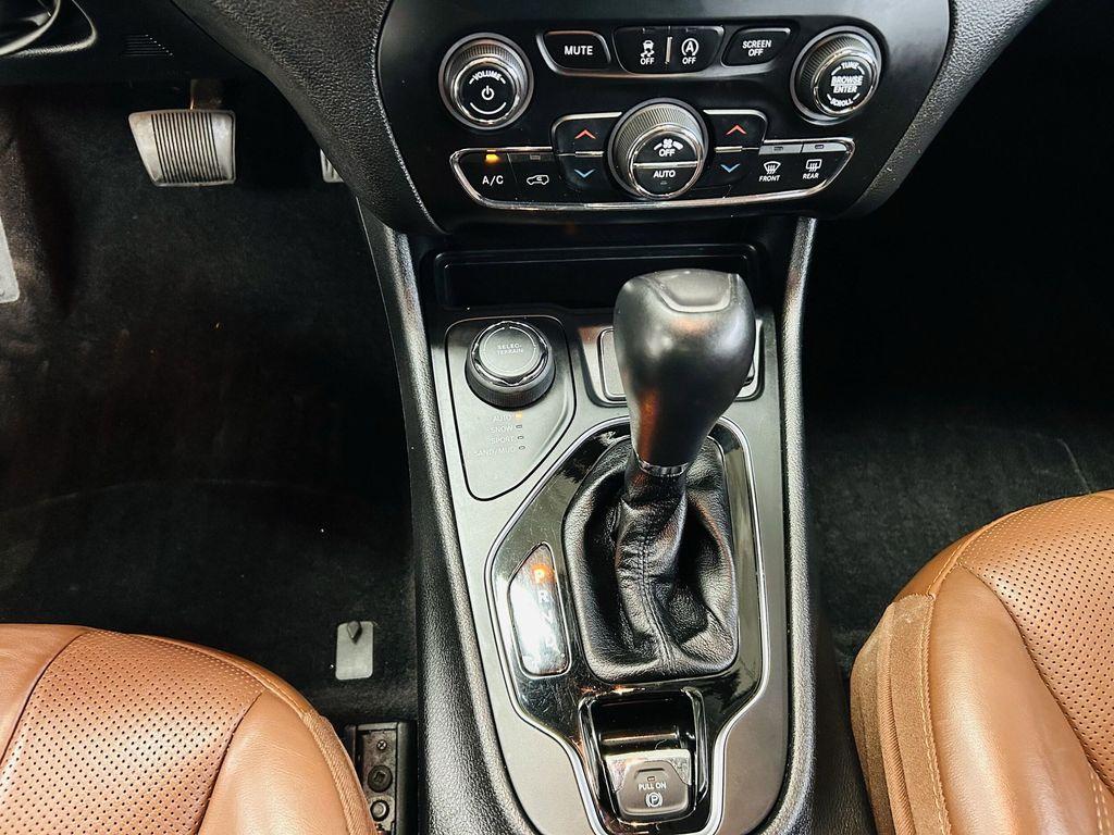 used 2019 Jeep Cherokee car, priced at $14,682