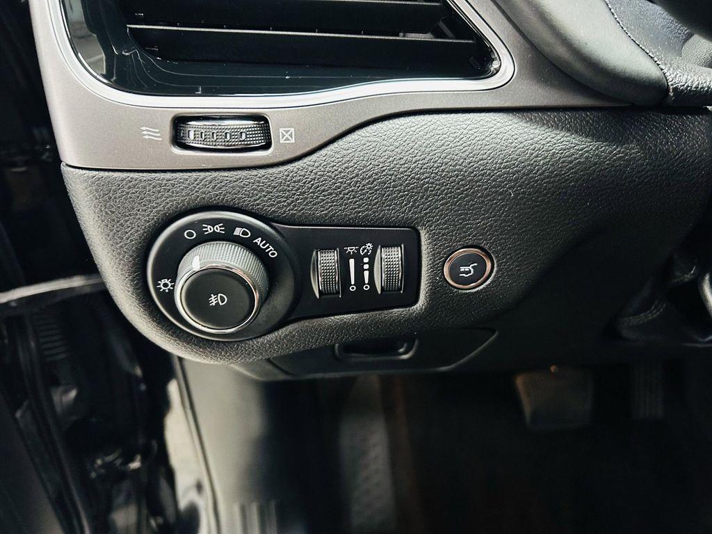 used 2019 Jeep Cherokee car, priced at $14,682