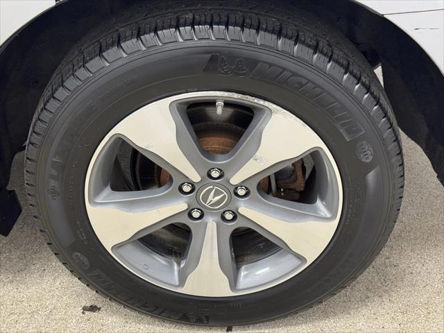 used 2016 Acura MDX car, priced at $17,444