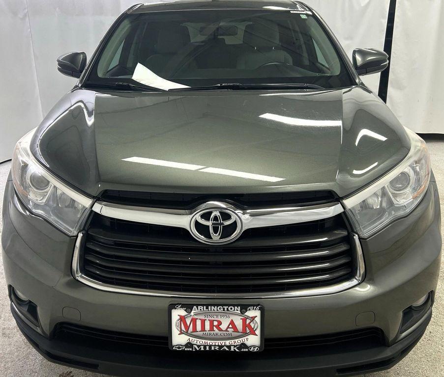 used 2016 Toyota Highlander car, priced at $15,671