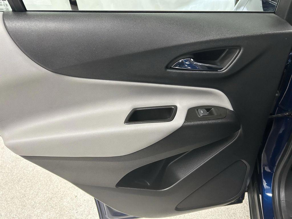 used 2022 Chevrolet Equinox car, priced at $19,582