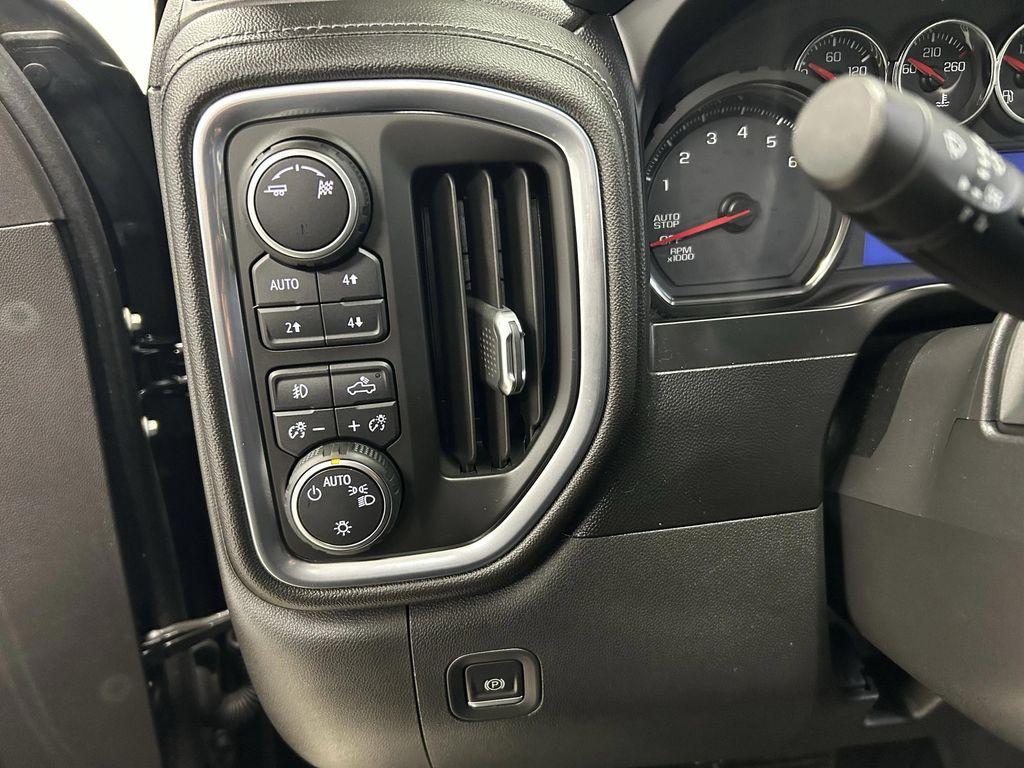 used 2019 Chevrolet Silverado 1500 car, priced at $31,582