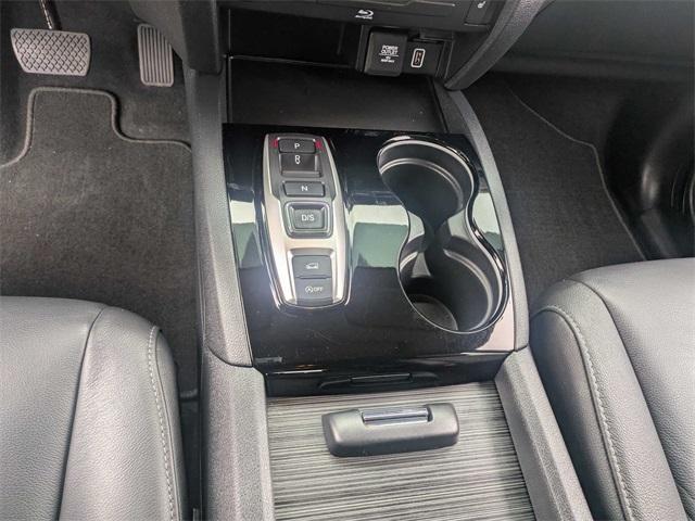 used 2022 Honda Pilot car, priced at $34,998