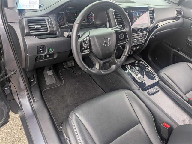 used 2022 Honda Pilot car, priced at $34,998