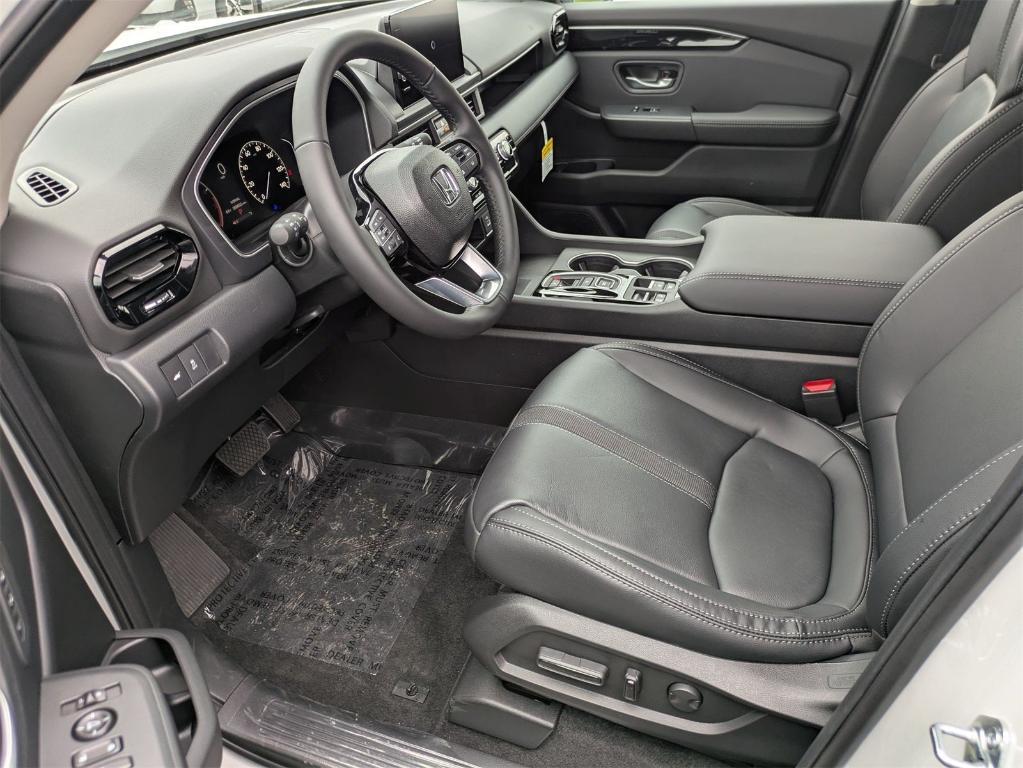 new 2025 Honda Pilot car, priced at $51,550