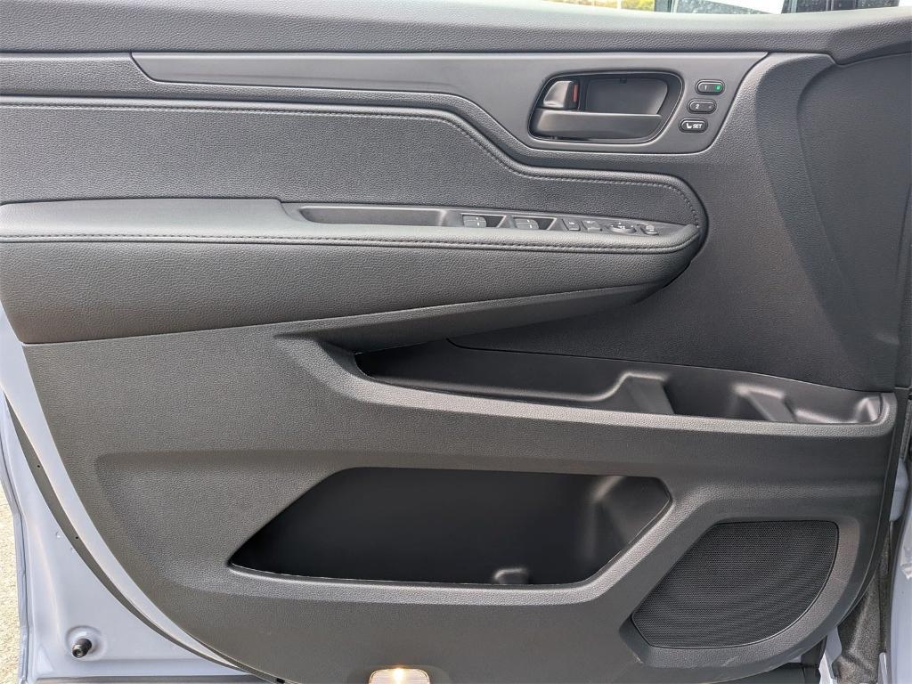 new 2026 Honda Odyssey car, priced at $45,845
