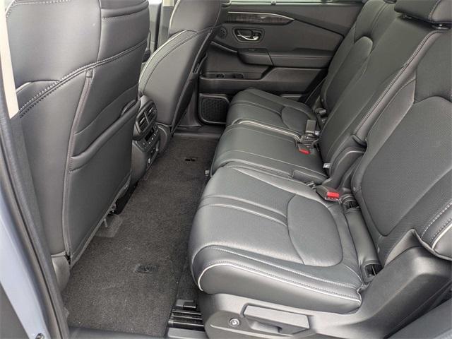 new 2025 Honda Pilot car, priced at $47,505