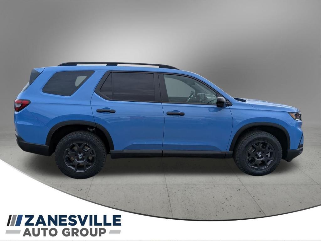 new 2025 Honda Pilot car, priced at $51,830
