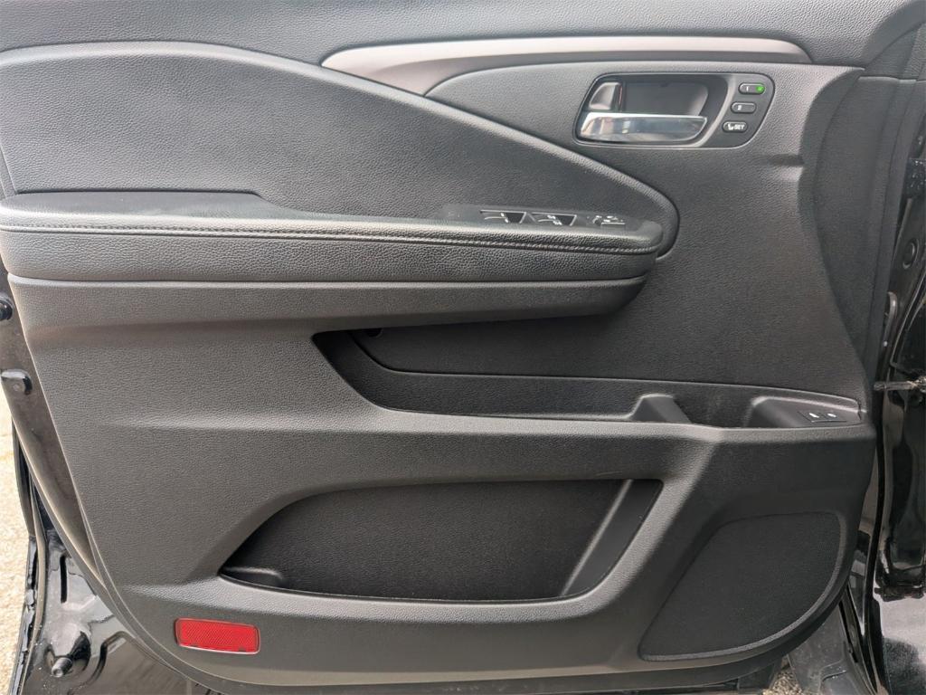 used 2021 Honda Passport car, priced at $25,998