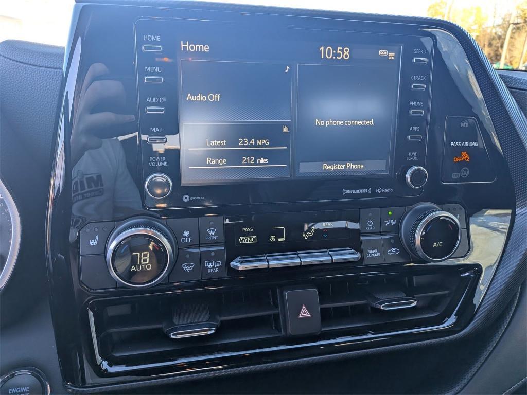 used 2022 Toyota Highlander car, priced at $37,988